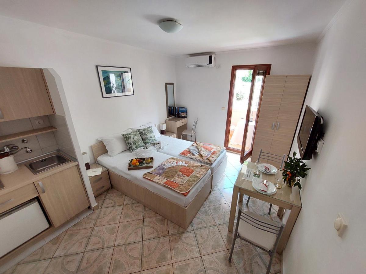 Apartmani Dalex Budva Buitenkant foto