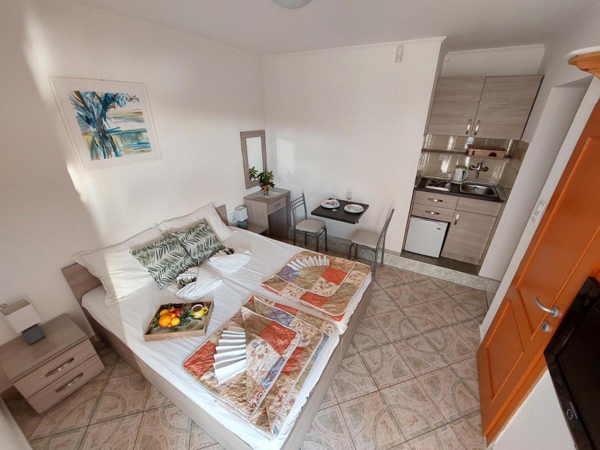 Apartmani Dalex Budva Buitenkant foto