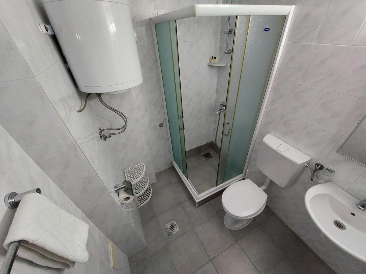 Apartmani Dalex Budva Buitenkant foto