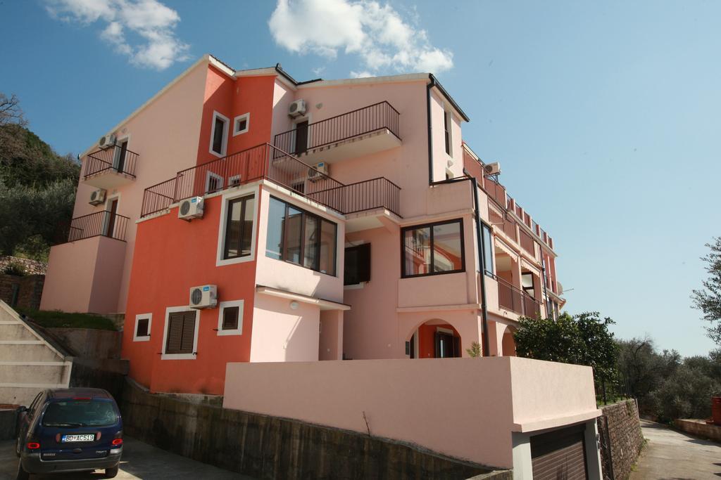 Apartmani Dalex Budva Buitenkant foto